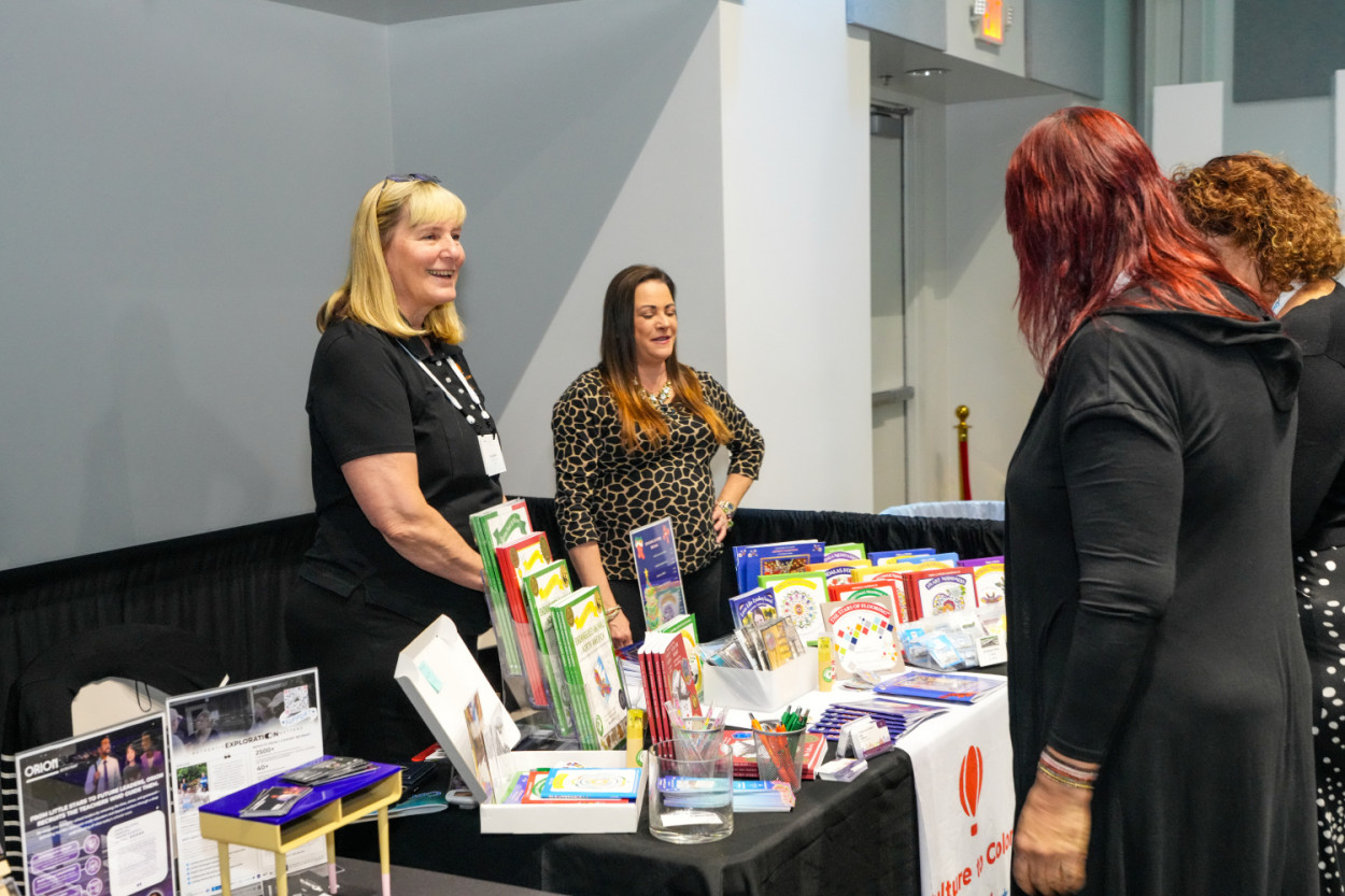 Exhibitors in the CommHIT25 exhibit hall